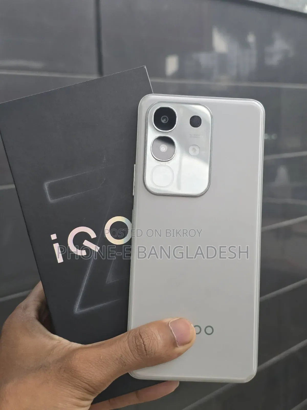 iQOO Z10x 128 GB Silver