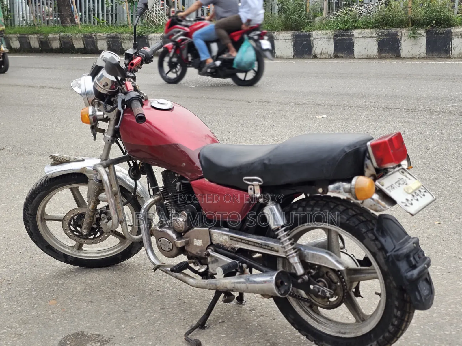মোটরসাইকেল ২০০৬ লাল