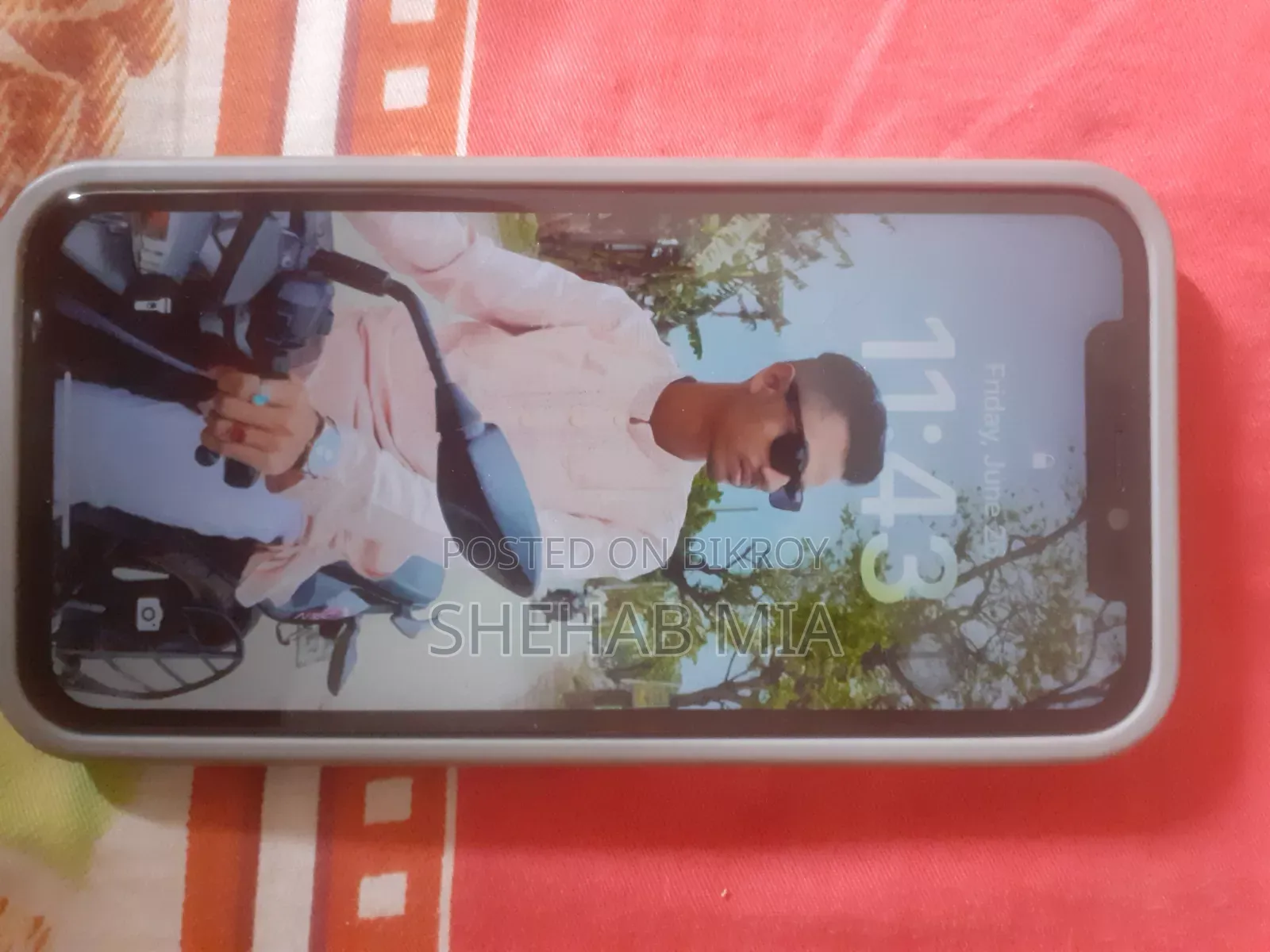 New Apple iPhone 11 Pro 64 GB Black