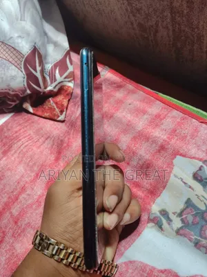 Vivo Y11 32 GB Blue