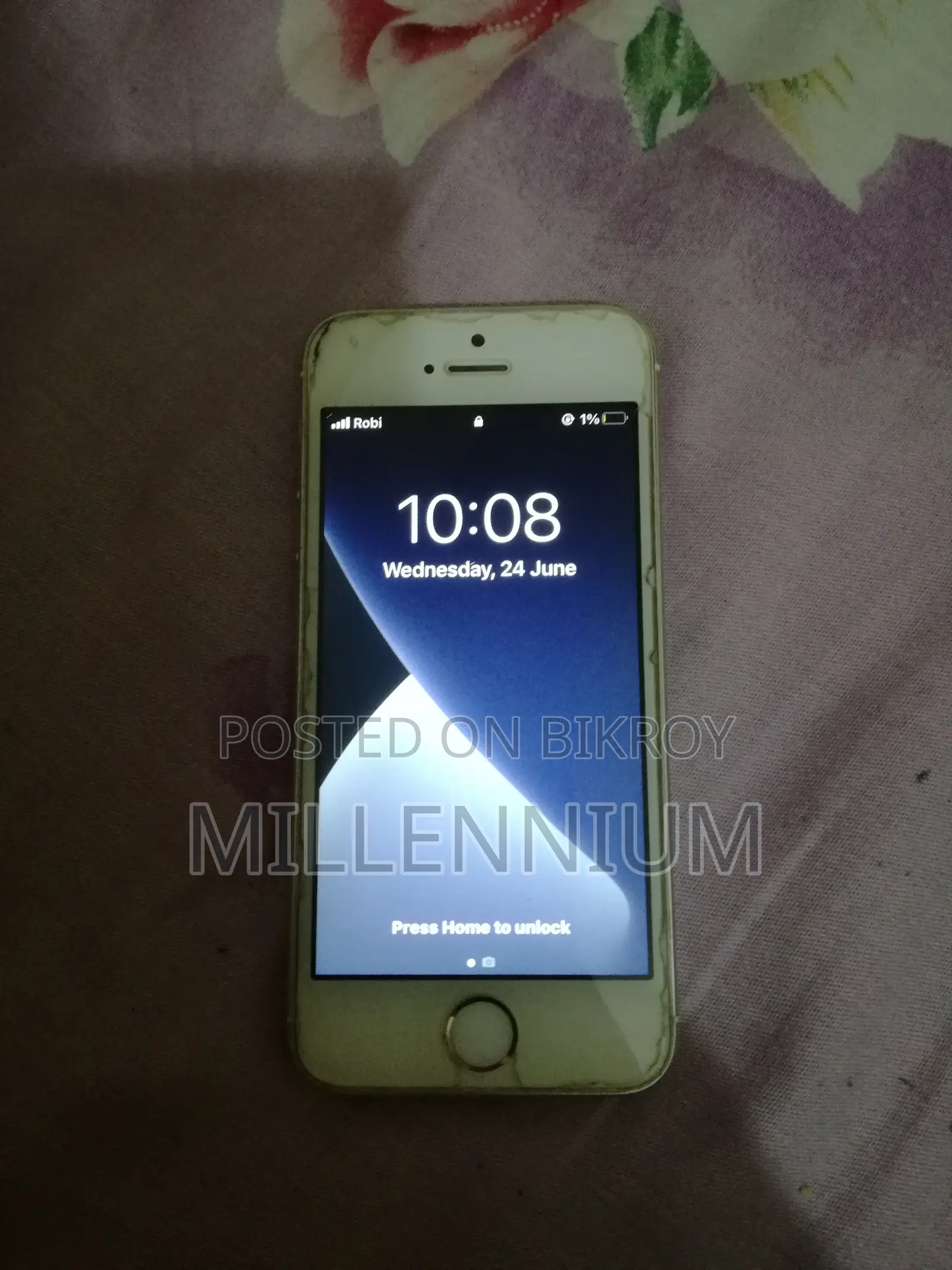 Apple iPhone SE 32 GB Pink
