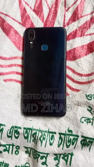 Vivo Y11 32 GB Black