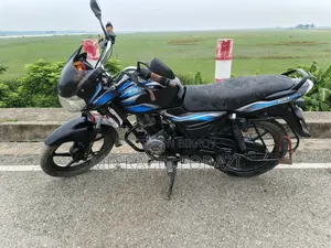 Bajaj Discover 100 2017 Green