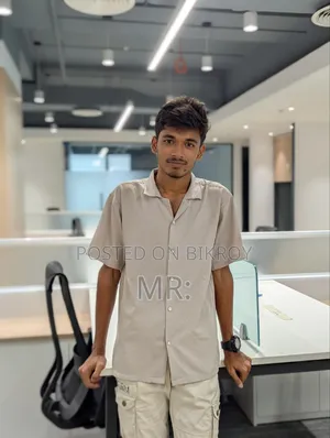 Desire to work in any mobile shop
