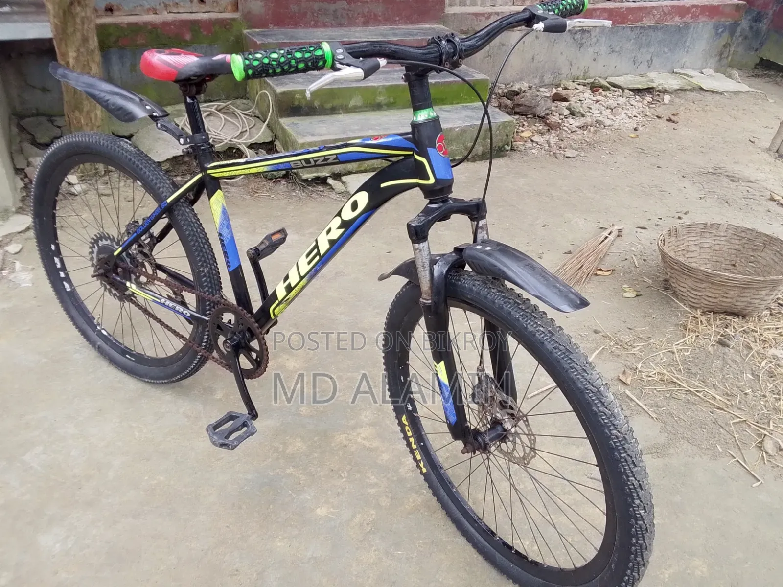 Hero Buzz 26" Hydraulic Disc Brake Bicycle | Good Condition