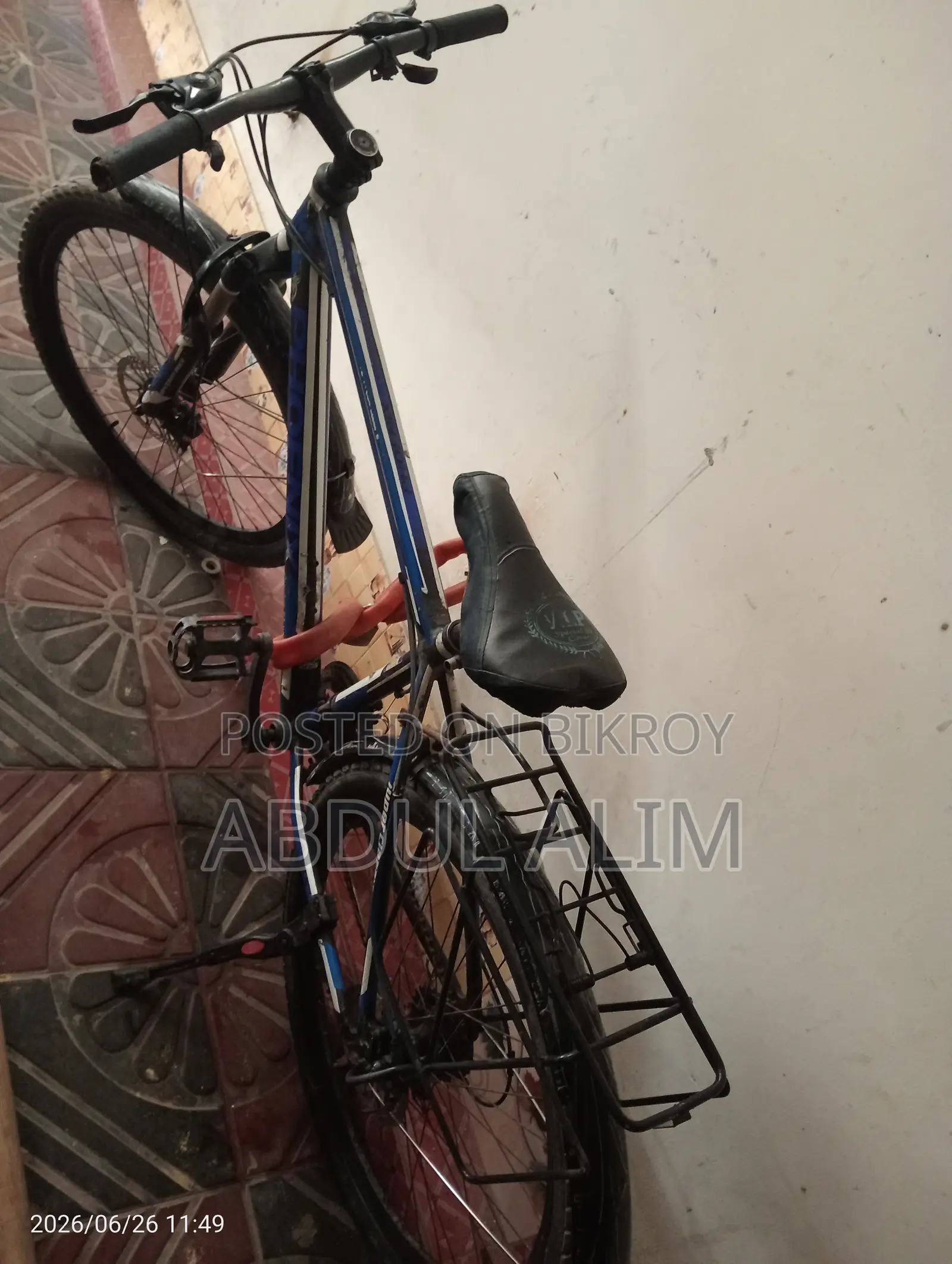 Used but looks like new.