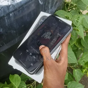Apple iPhone 11 64 GB Black