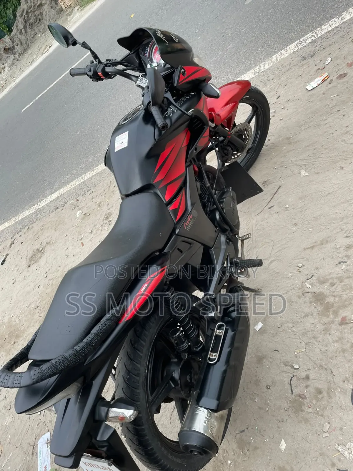 Hero Hunk 2024 Black