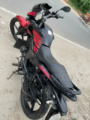 Hero Hunk 2024 Black