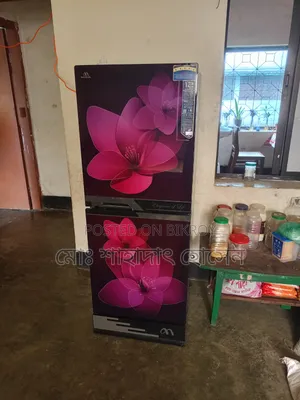 A very good fridge for sale