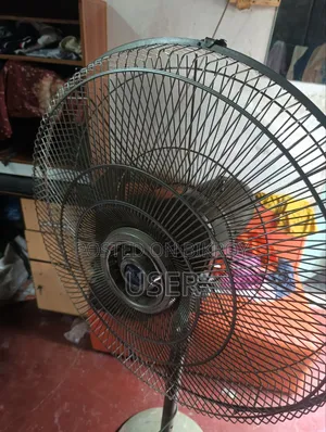 Pedestal Fan 24"