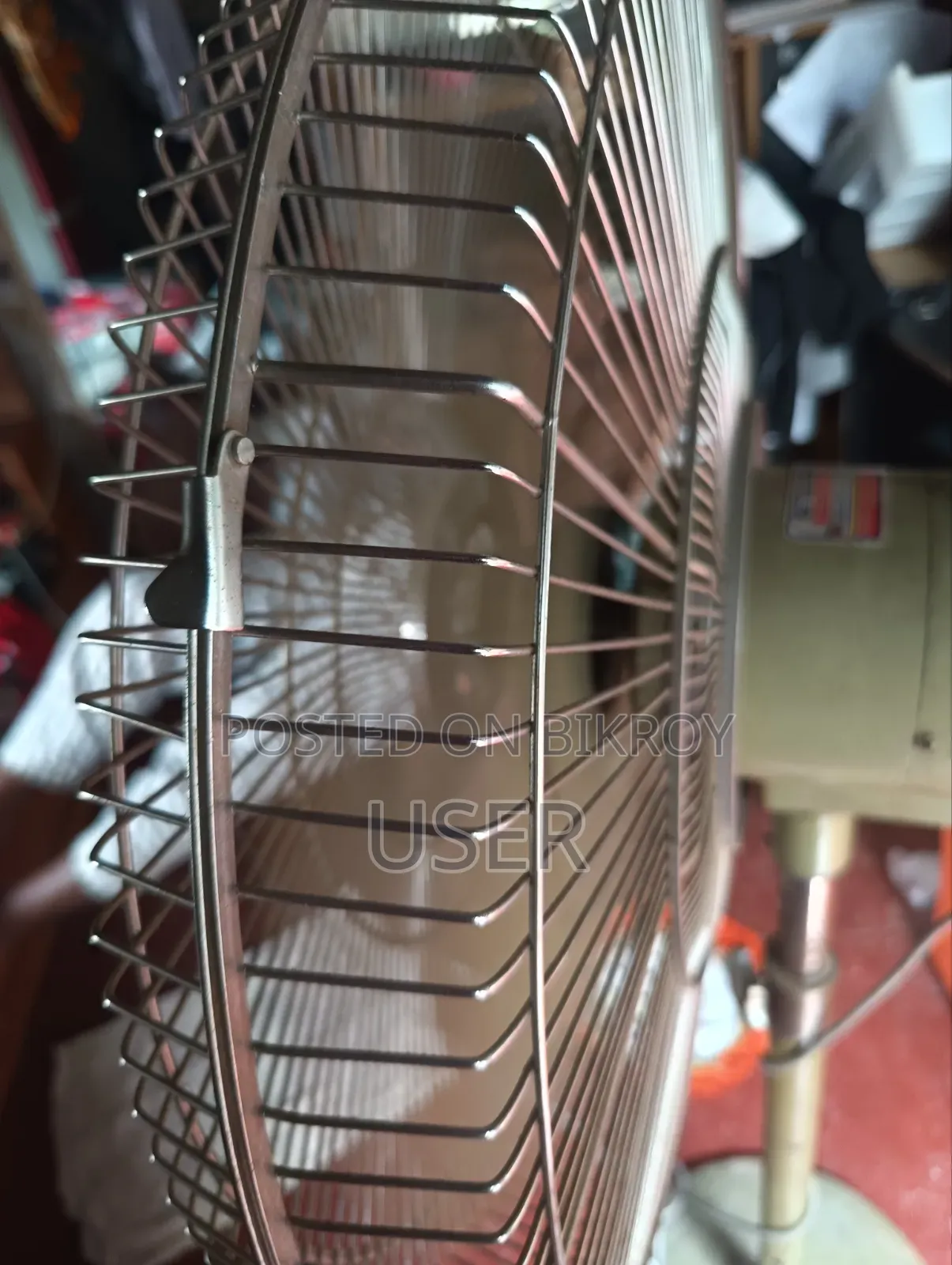 Pedestal Fan 24"