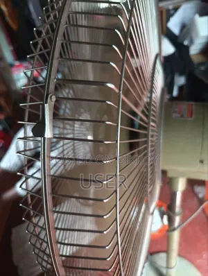 Pedestal Fan 24"