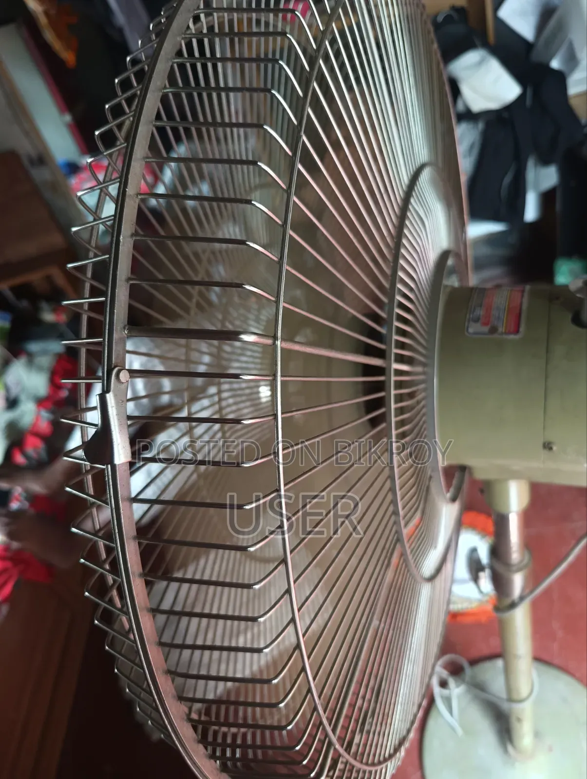 Pedestal Fan 24"