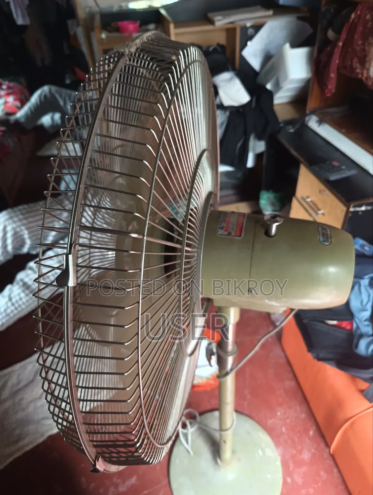 Pedestal Fan 24"