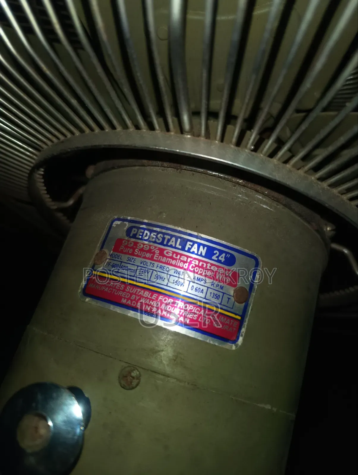 Pedestal Fan 24"