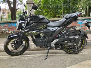 নতুন সুজুকি বাইক ২০২৫ ব্ল্যাক