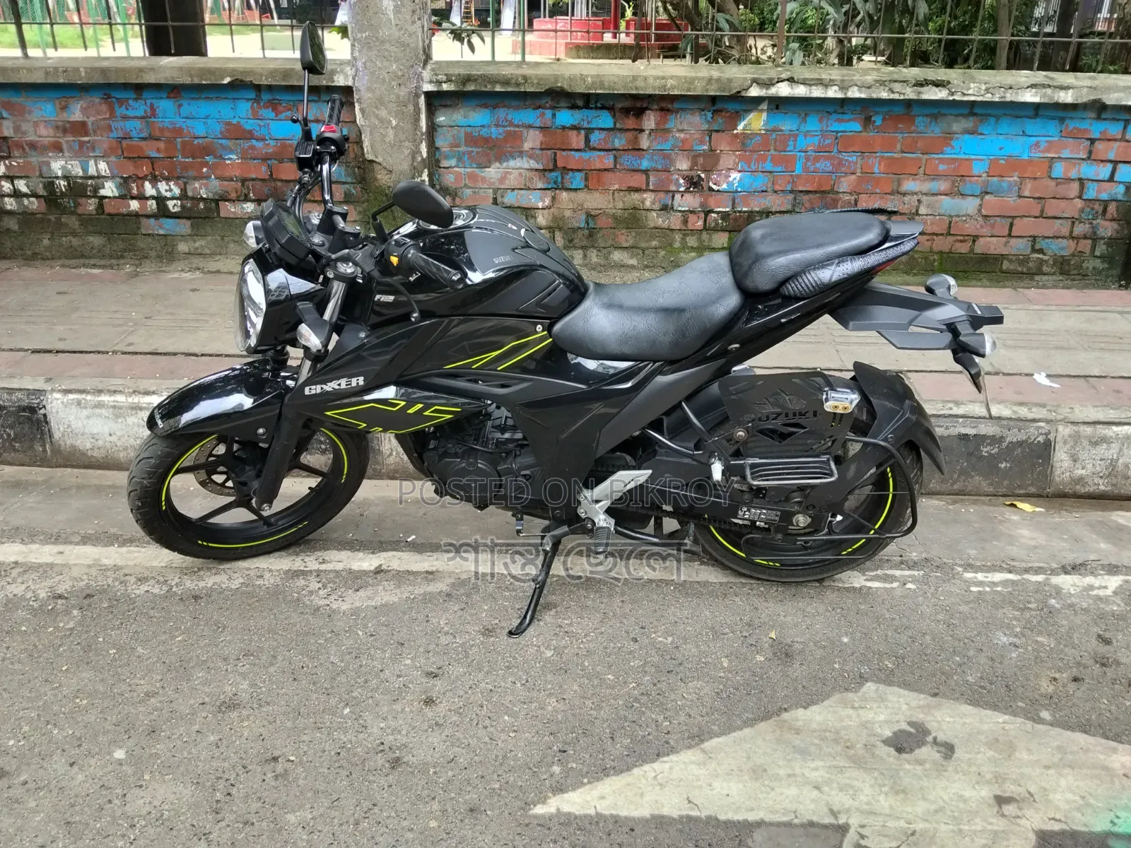 New Suzuki Bike 2025 Black