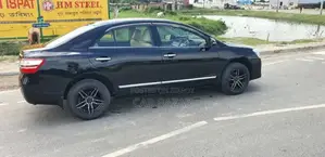 Toyota Premio 2013 Black