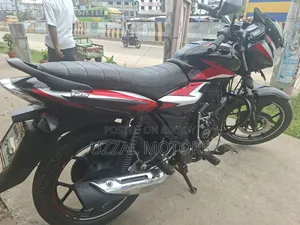 Bajaj Discover 125 2021 Black