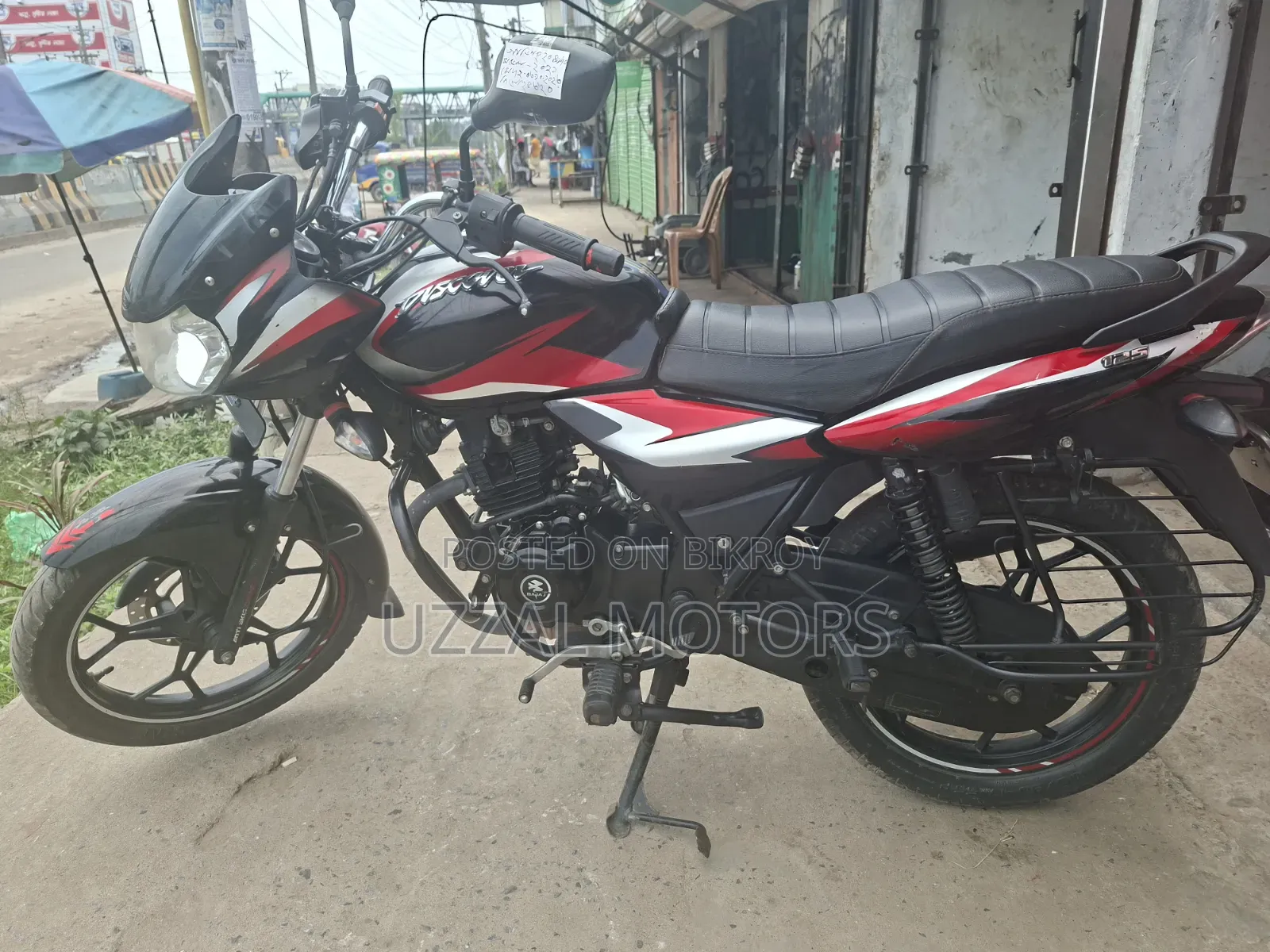 Bajaj Discover 125 2021 Black