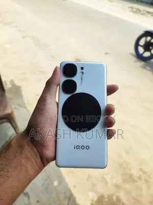 New iQOO 256 GB White
