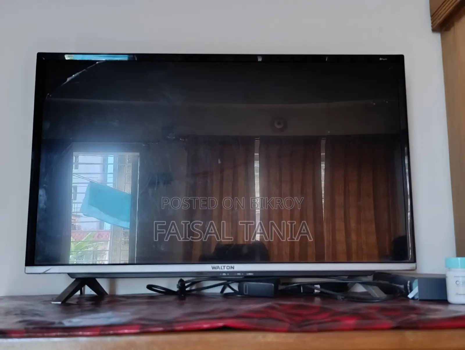 Walton 32" LED TV