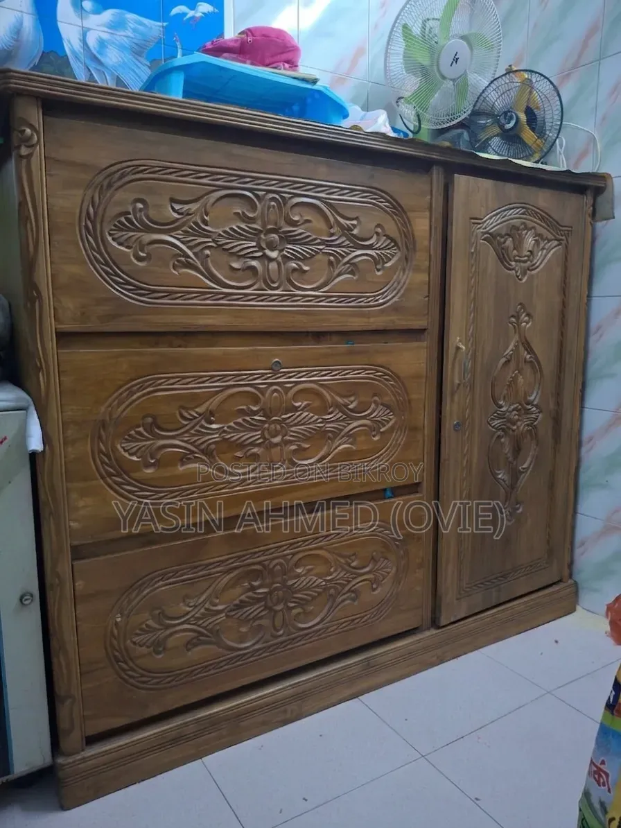 Premium Teak Wood Wardrobe for Urgent Sale!