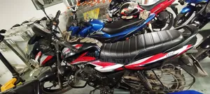 Bajaj Discover 100 2023 Black