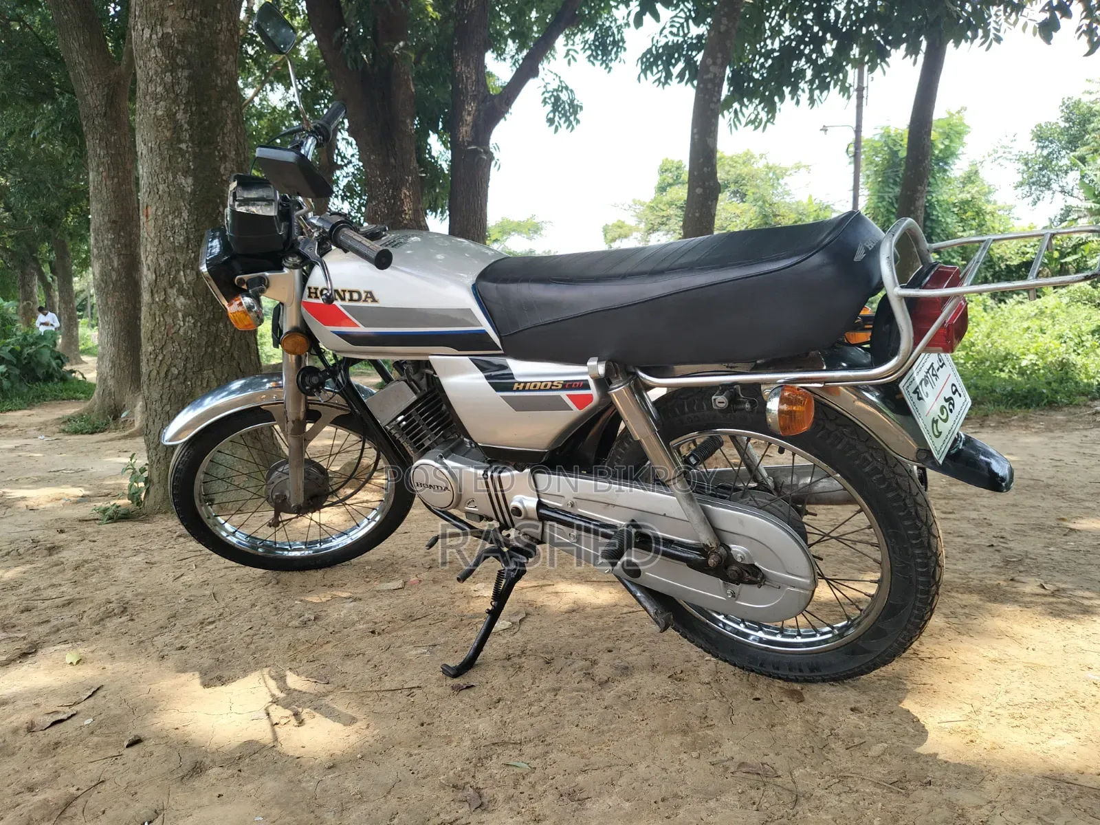 Honda 1989 Silver