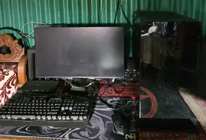 Desktop Computer Asus 16GB AMD Ryzen 7 SSD 512GB