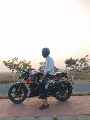 TVS Apache 160 4V 2024 Black