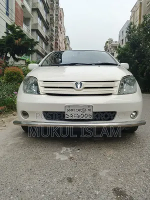 Toyota IST 2004 White