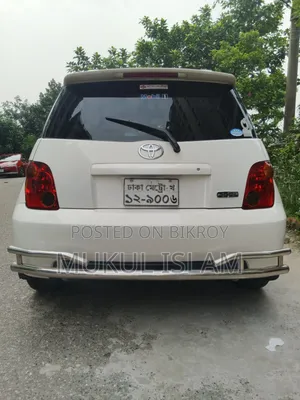 Toyota IST 2004 White