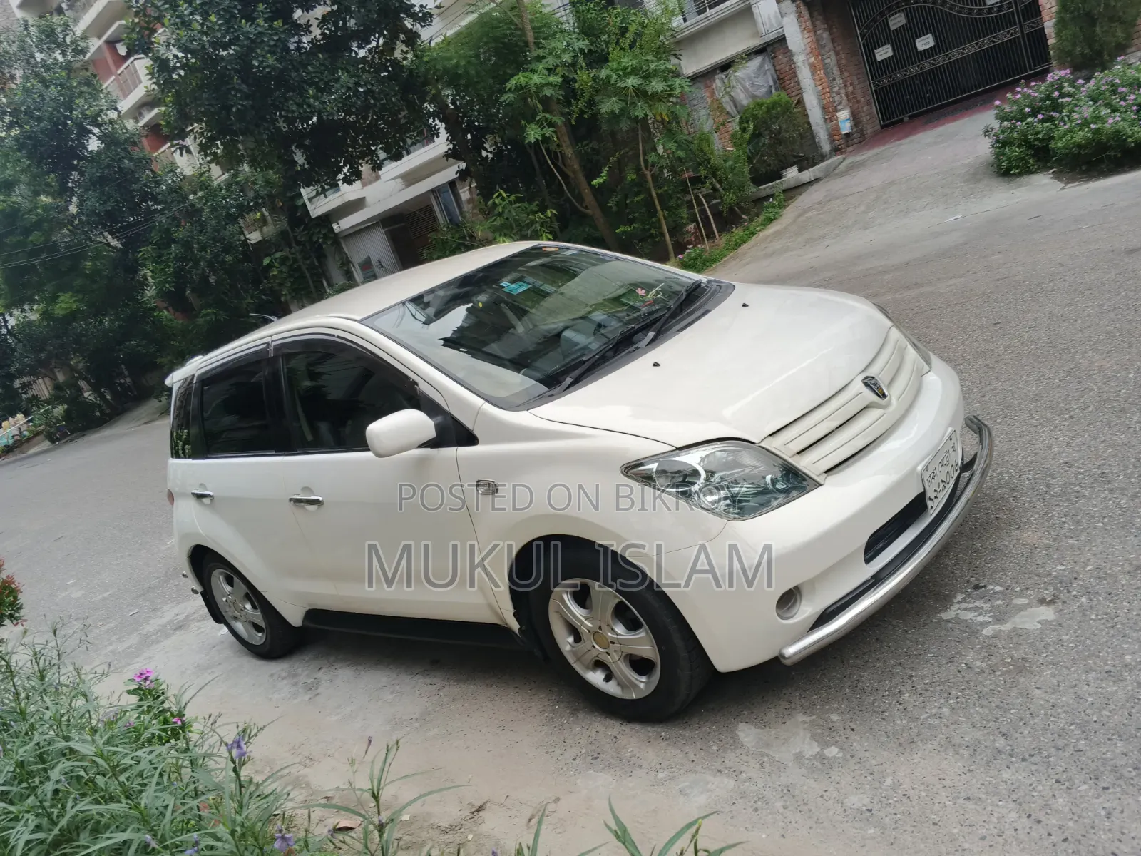 Toyota IST 2004 White