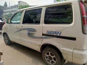 Toyota Noah 2006 White
