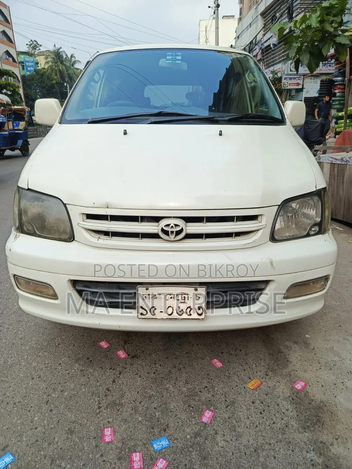 Toyota Noah 2006 White