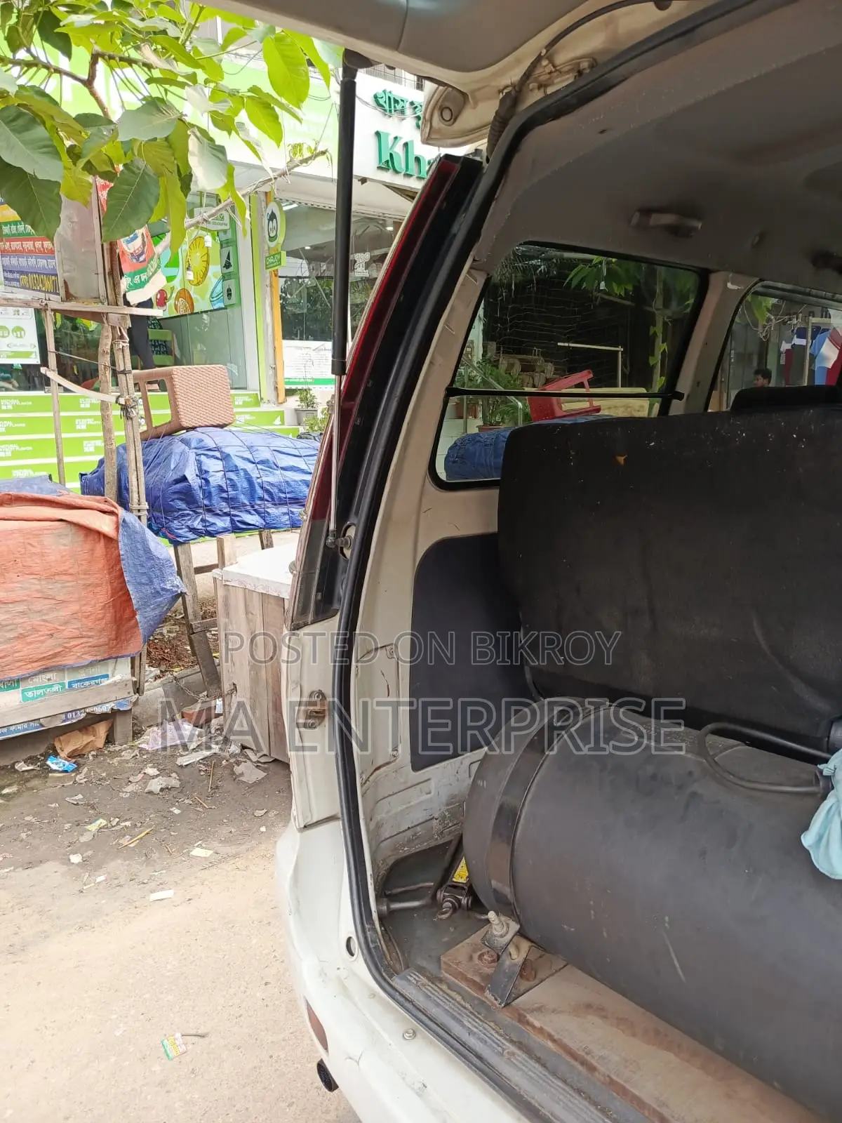 Toyota Noah 2006 White