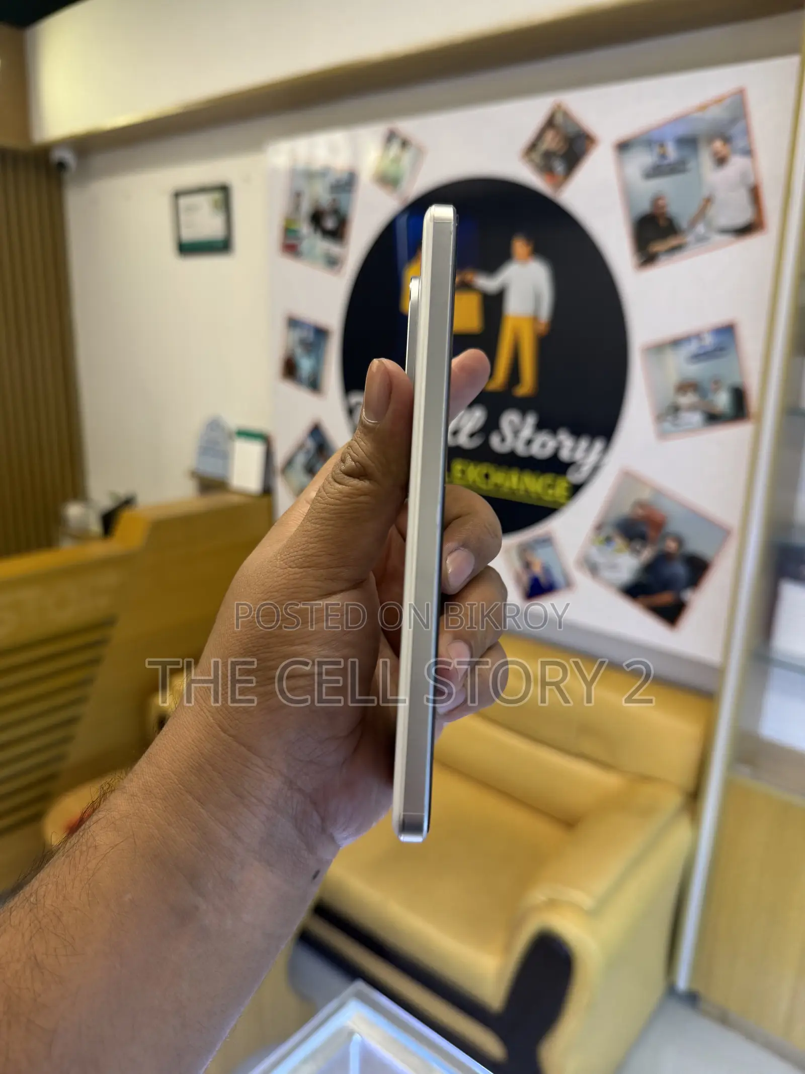 iQOO Z10 256 GB White