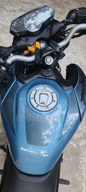 Bajaj Pulsar N160 2025