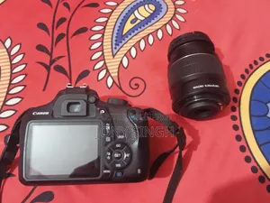 DSLR ক্যামেরা বিক্রি হবে