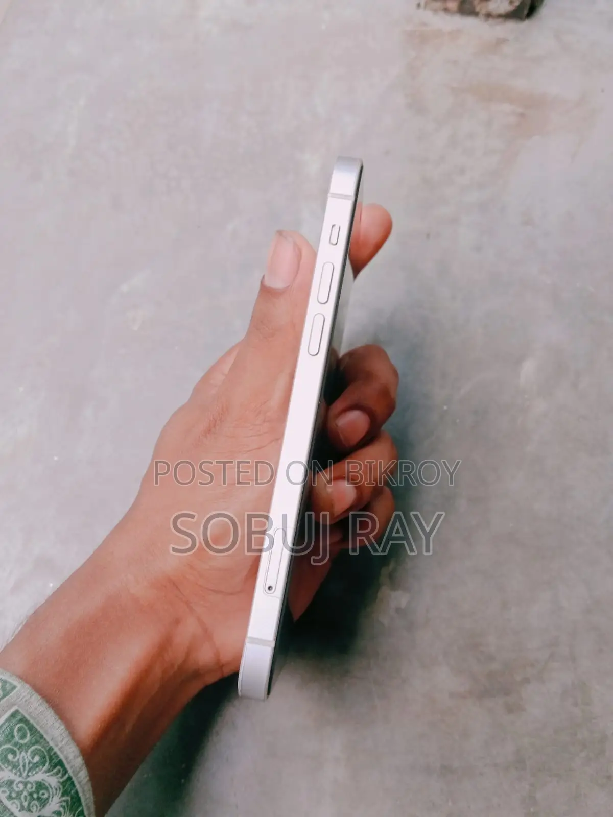 অ্যাপল আইফোন ১২ ১২৮ জিবি হোয়াইট