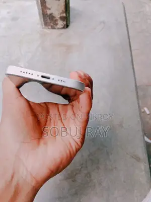 অ্যাপল আইফোন ১২ ১২৮ জিবি হোয়াইট