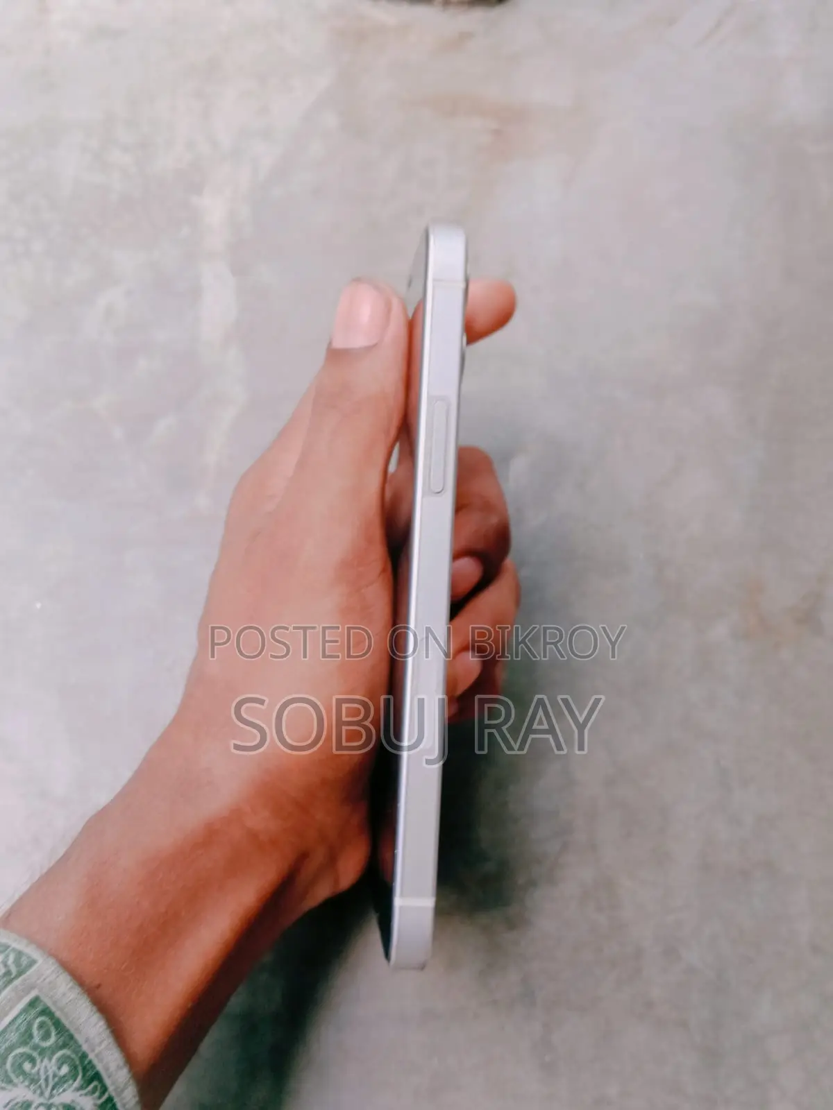 অ্যাপল আইফোন ১২ ১২৮ জিবি হোয়াইট