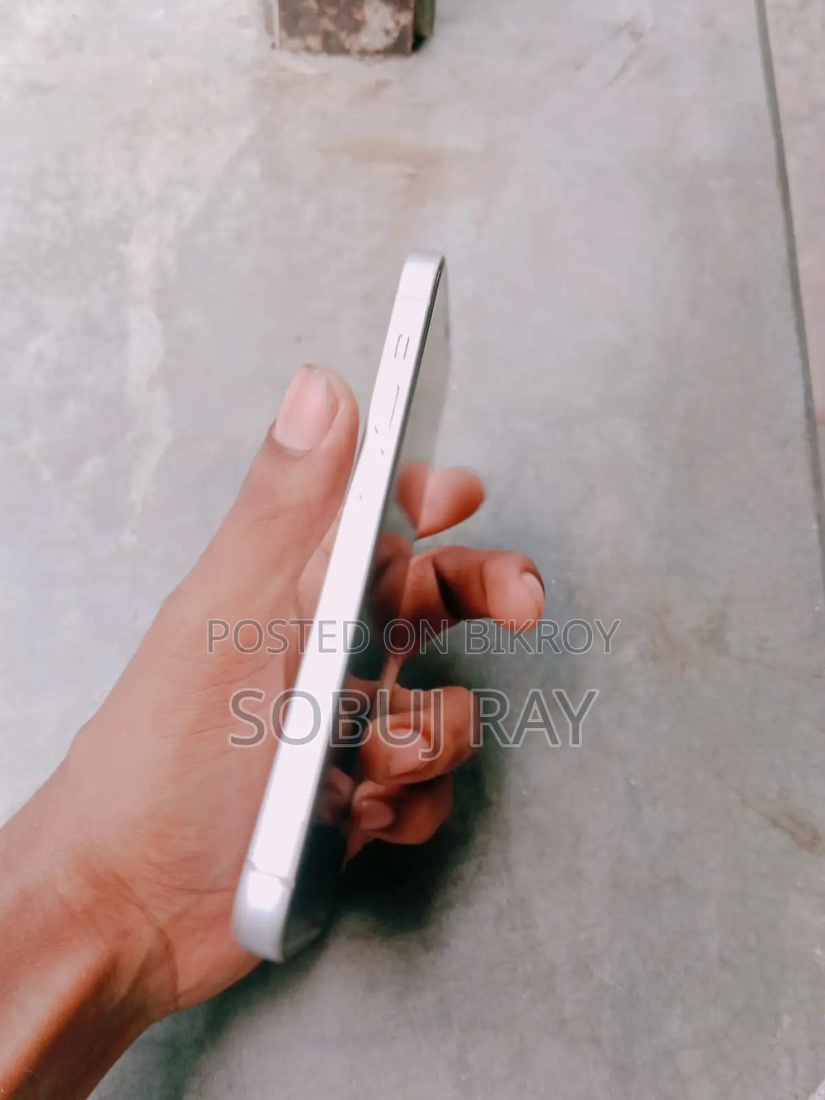 অ্যাপল আইফোন ১২ ১২৮ জিবি হোয়াইট