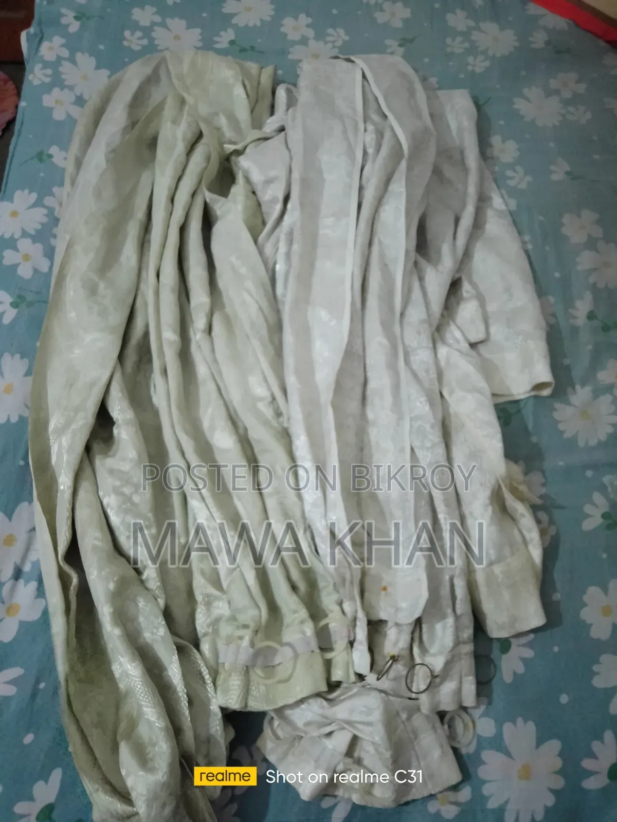 Selling Curtains. 7 Pieces