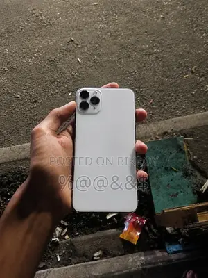অ্যাপল আইফোন ১১ প্রো ম্যাক্স ৬৪ জিবি সাদা
