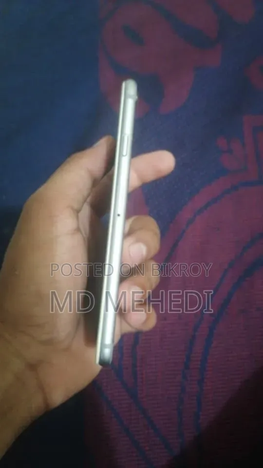Apple iPhone 6 64 GB Silver