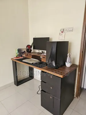 Computer Table
