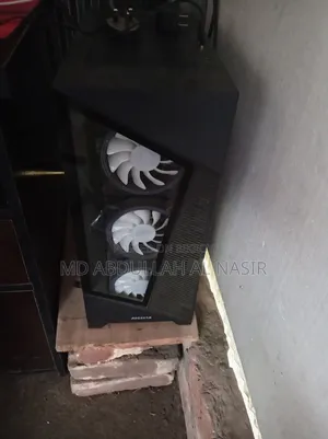 ডেস্কটপ কম্পিউটার ASUS ১৬জিবি ইন্টেল কোর আই৭ এইচডিডি ১টি